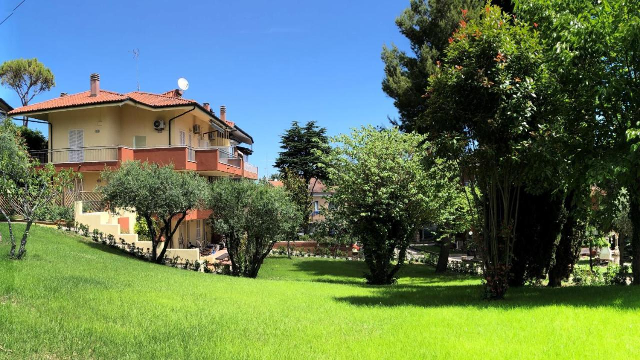 Residenza Verdemare Misano Adriatico Ngoại thất bức ảnh