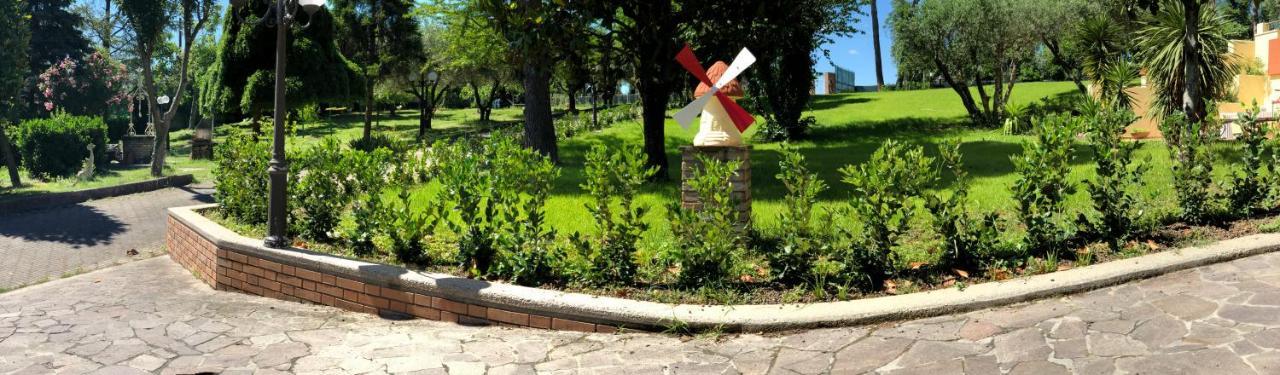 Residenza Verdemare Misano Adriatico Ngoại thất bức ảnh